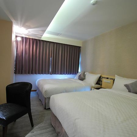 Hotel 欣欣旅店 Taipéi Exterior foto