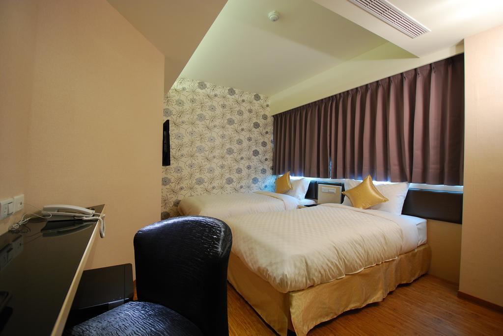 Hotel 欣欣旅店 Taipéi Exterior foto