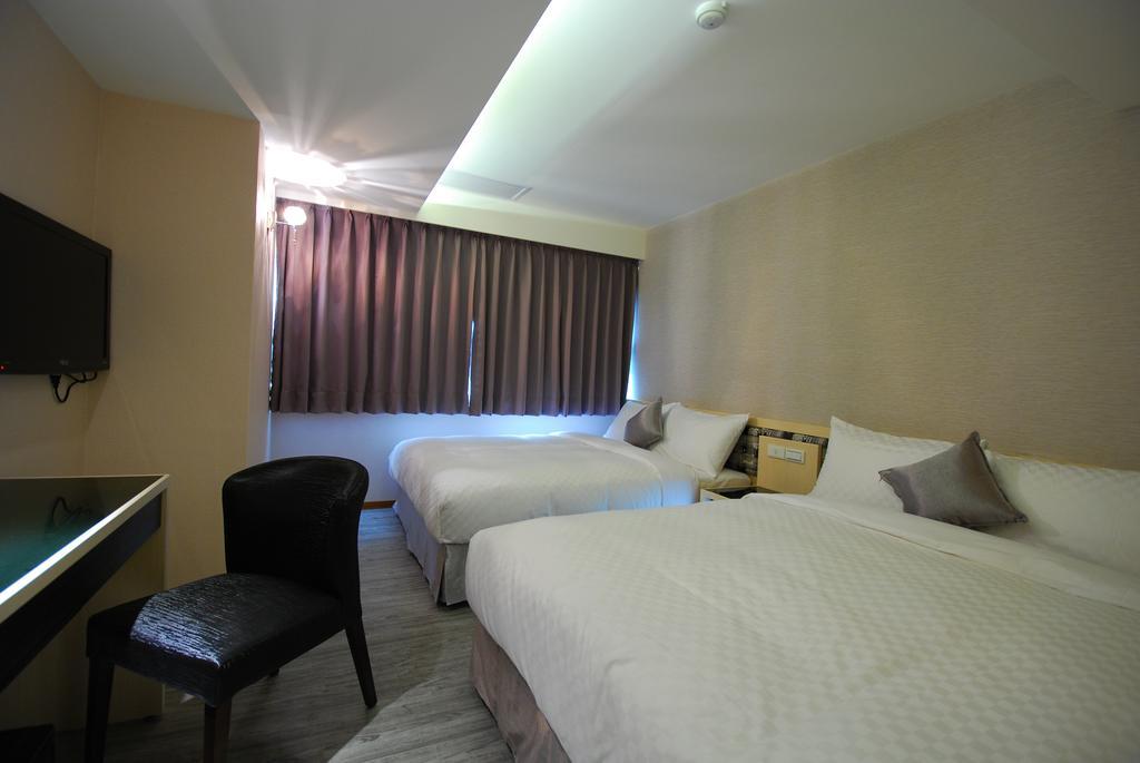 Hotel 欣欣旅店 Taipéi Exterior foto